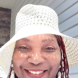 Meet your Posher, Jacquelyn